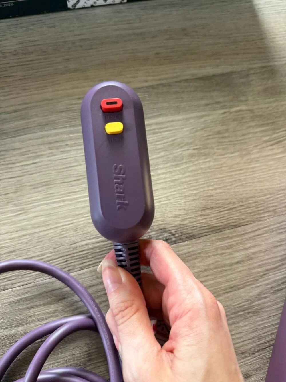 Shark Beauty SilkiPro Wet to Dry hair straightener in Plum Satin with box